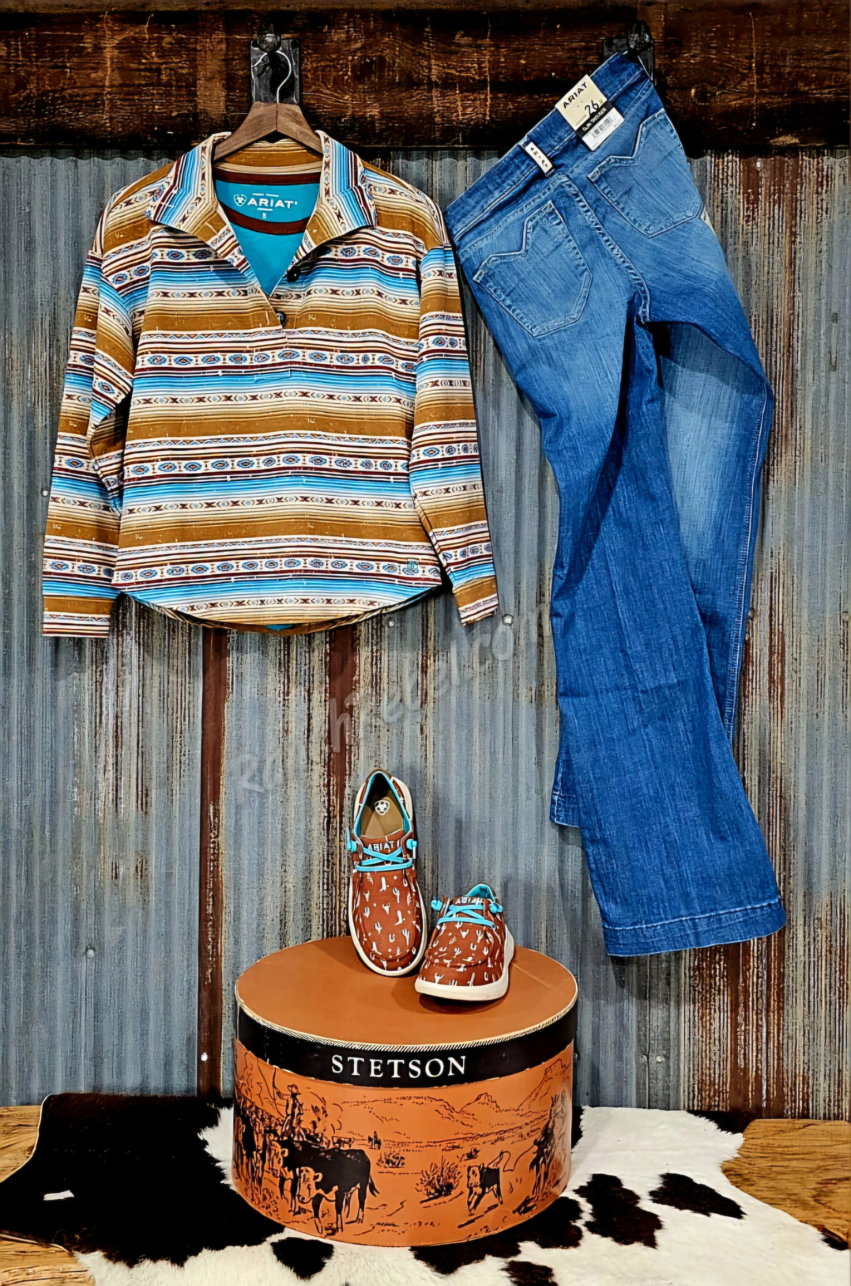 Ariat Hometown Sweatshirt in Fallon Serape Print #5672