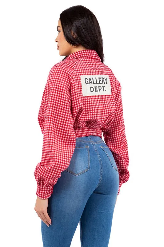 Chic Power Crop Jacket – Sleek Snap-Front Statement Piece