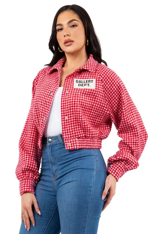 Chic Power Crop Jacket – Sleek Snap-Front Statement Piece