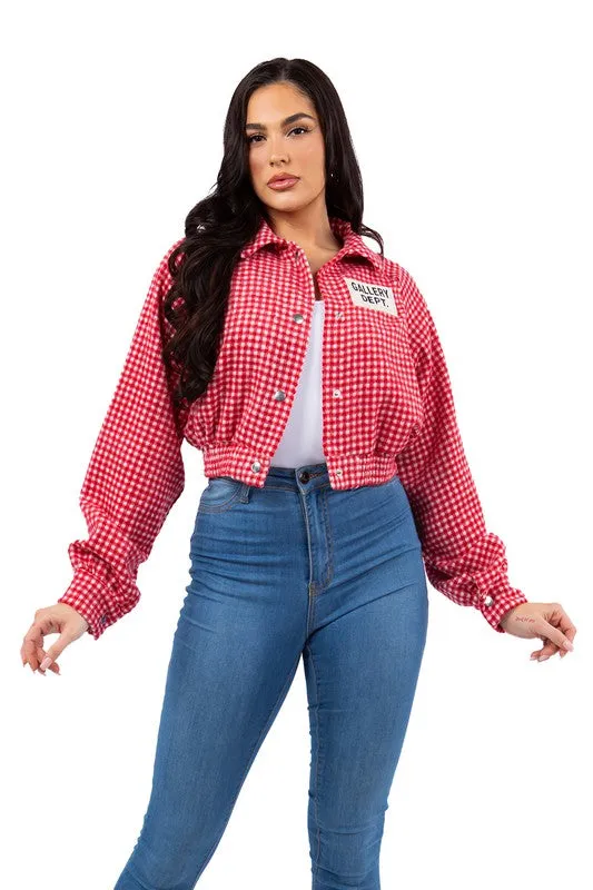 Chic Power Crop Jacket – Sleek Snap-Front Statement Piece