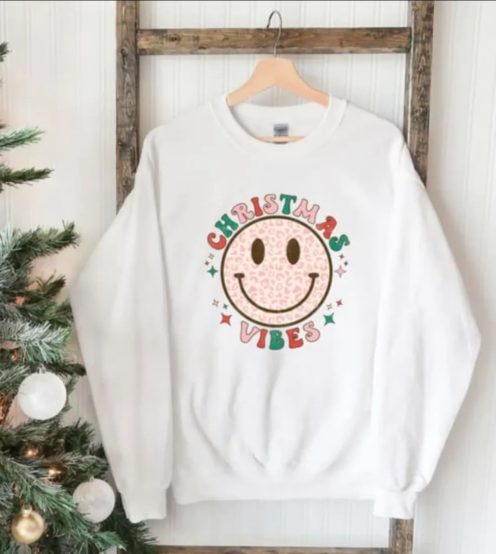 Christmas Vibes Smiley Face Pullover