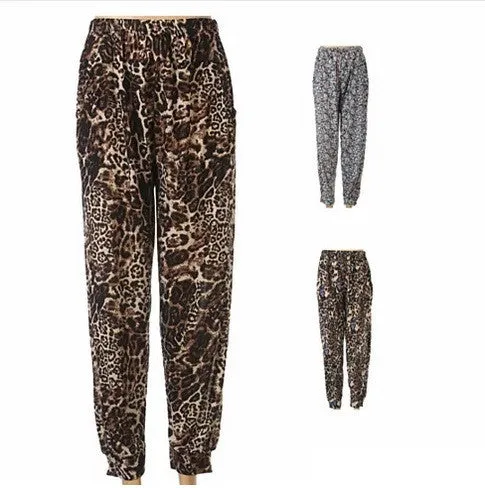FLOWERS IN THE WILD Animal Prints and Multi colored Flowers Loose Fitted Pants