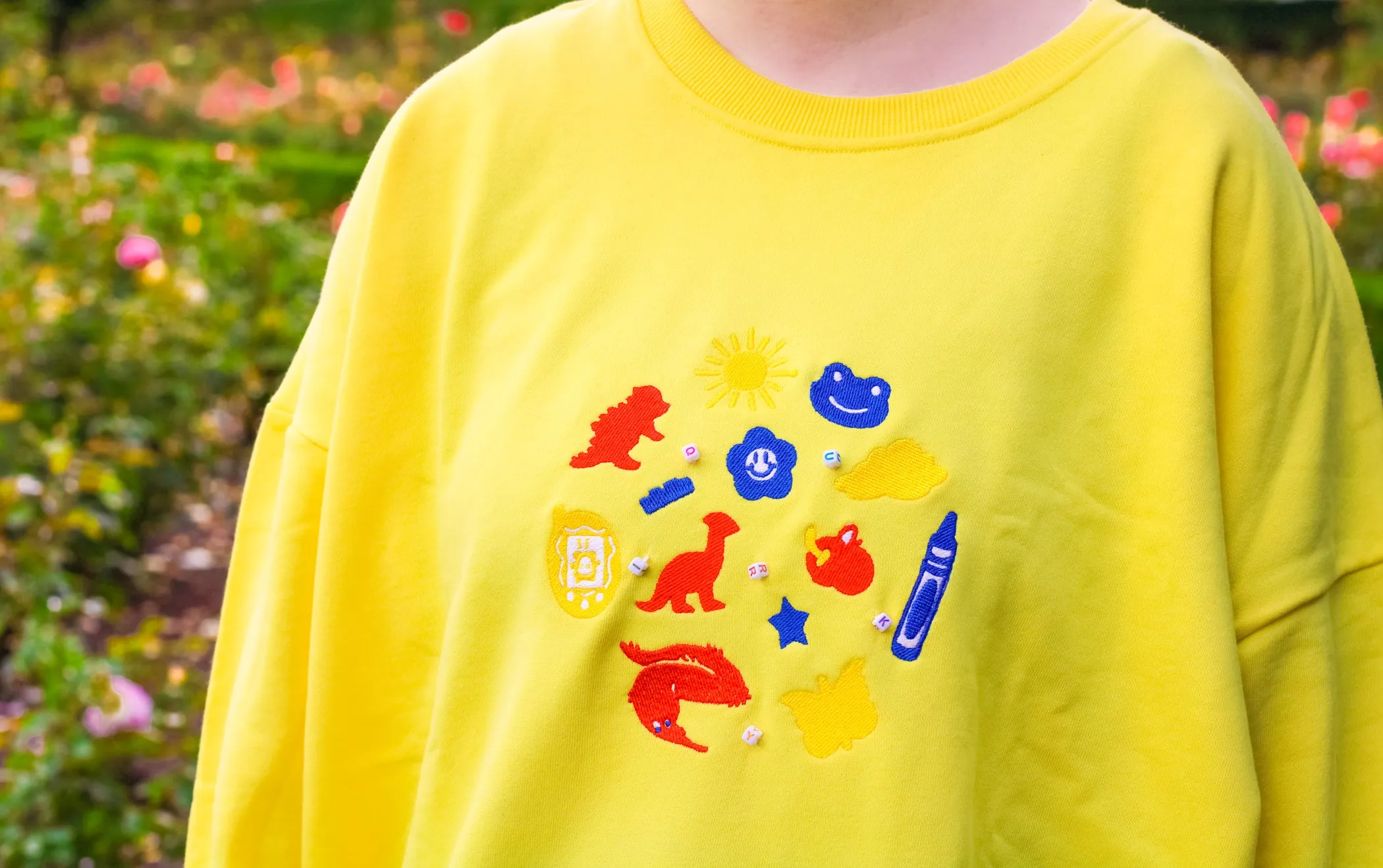 KIDCORE Embroidered Crew Neck Sweatshirt!