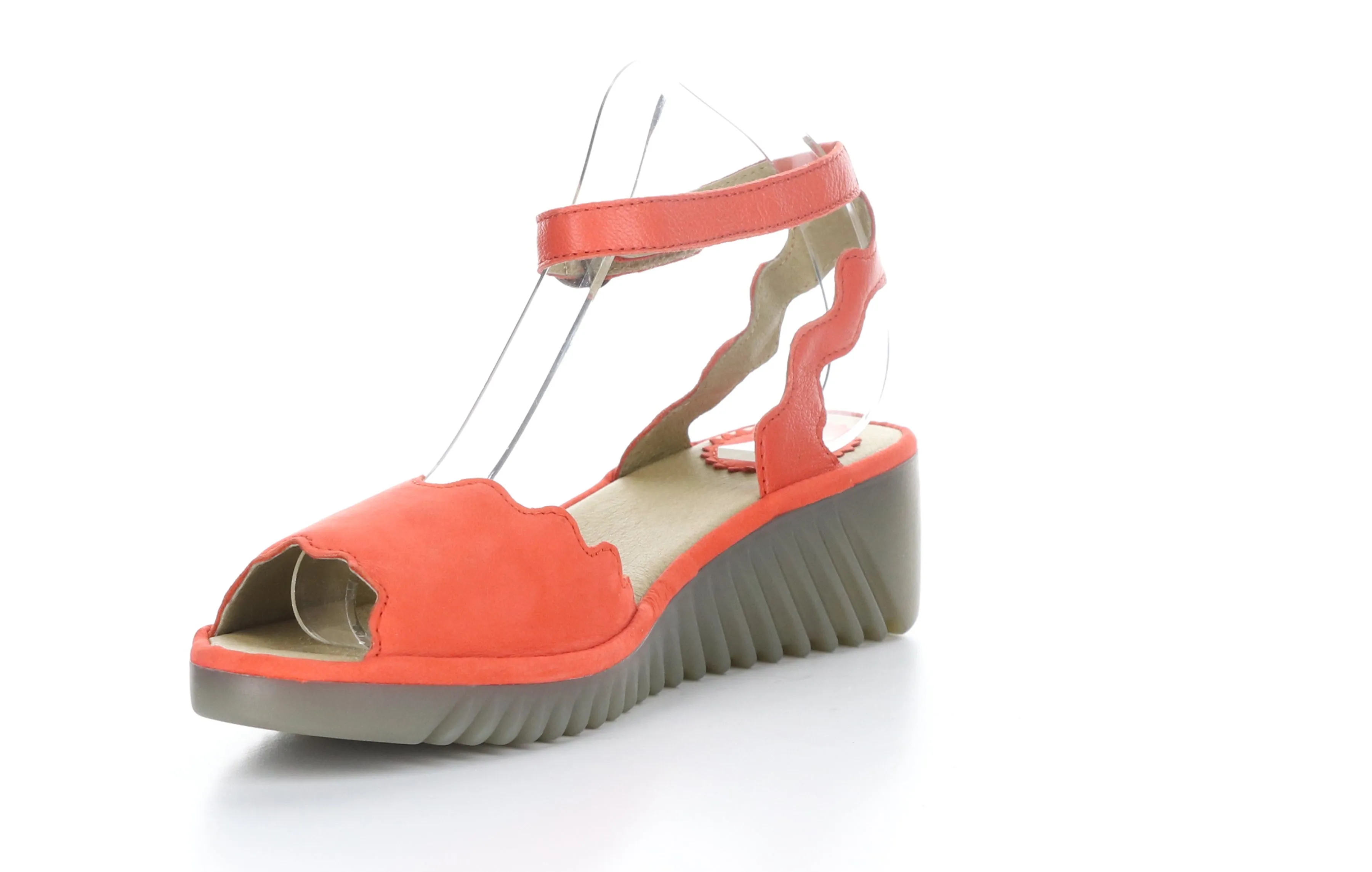 LUME319FLY Cupido/Mousse  Devil Red Ankle Strap Sandals