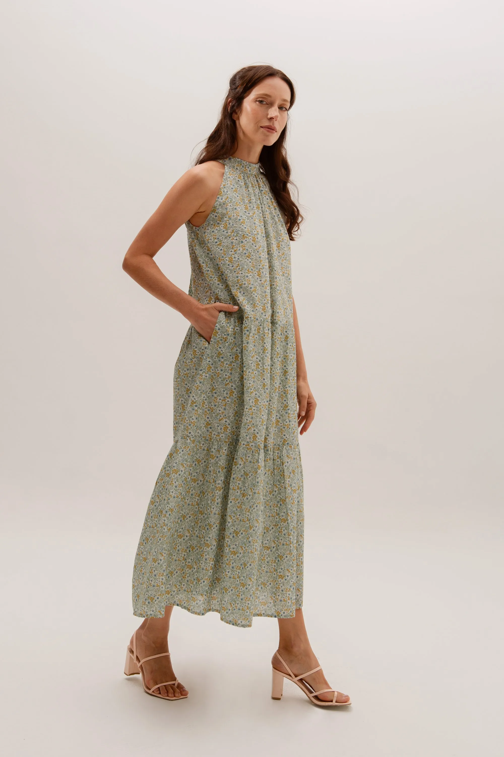 ⁠⁠Tie-ribbon Halter Maxi Dress - Sunrise Garden